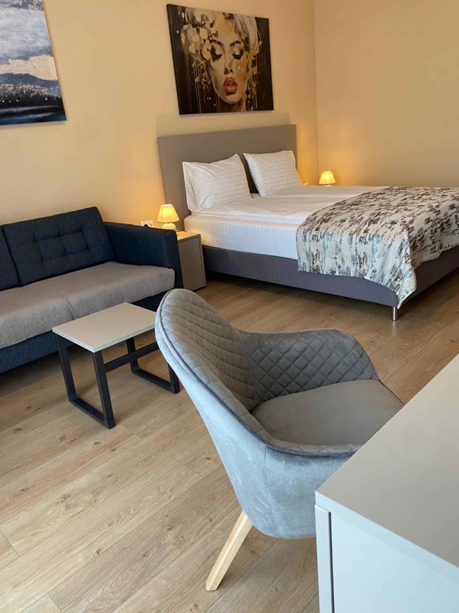 Parklake Home Клуж-Напока Екстериор снимка
