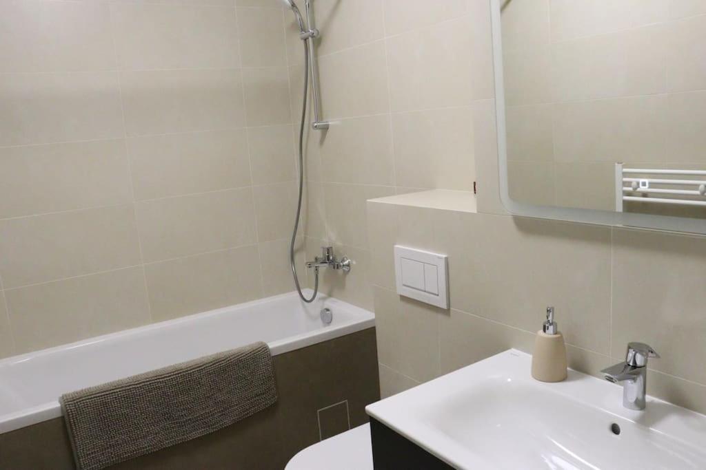 Parklake Home Клуж-Напока Екстериор снимка