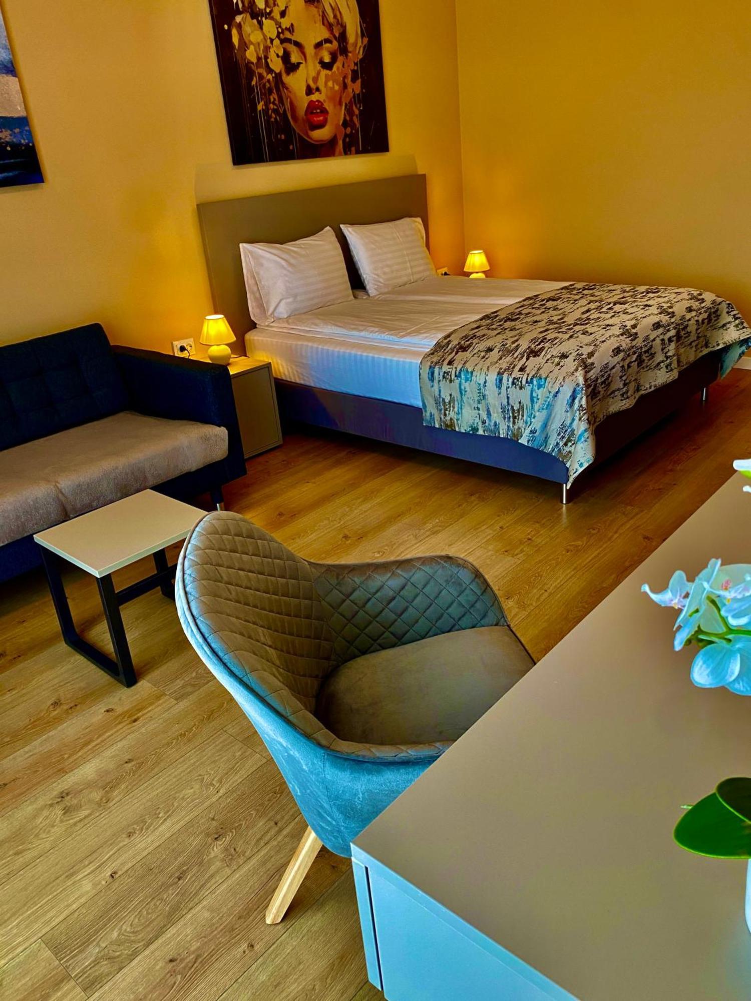 Parklake Home Клуж-Напока Екстериор снимка